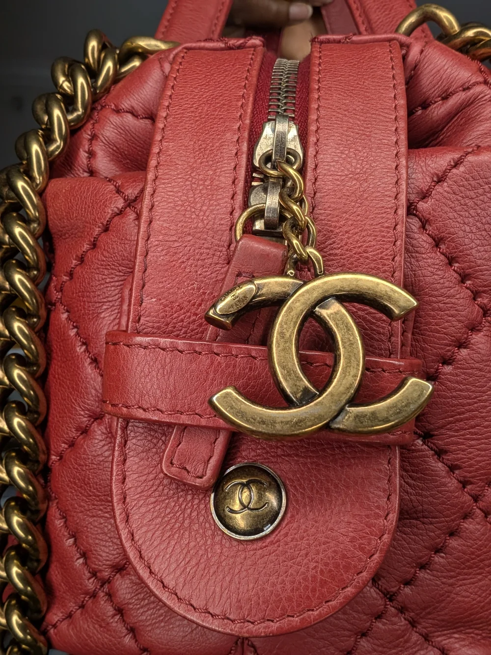 Chanel CC 2 way top handle Quilted Red Shoulder Handbag with bronze Chain
